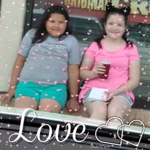 Meet your Posher, Veronica